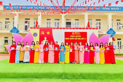 TIỂU HỌC NINH MỸ: ĐONG ĐẦY YÊU THƯƠNG TRONG HOẠT ĐỘNG TRẢI NGHIỆM CHÀO MỪNG NGÀY 8/3